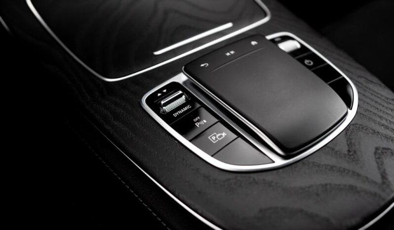 
								Mercedes e300 DE full									