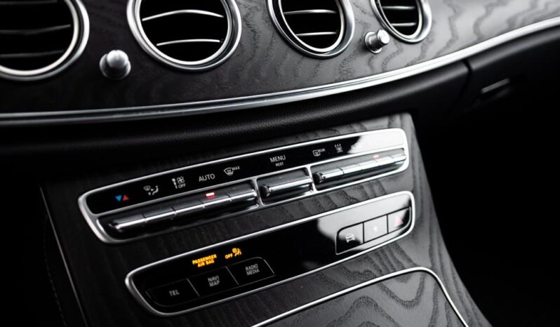 
								Mercedes e300 DE full									