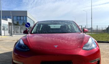 
										Tesla model 3 Long Range full									