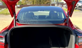 
										Tesla model 3 Long Range full									