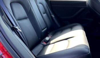 
										Tesla model 3 Long Range full									