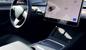 
										Tesla model 3 Long Range full									