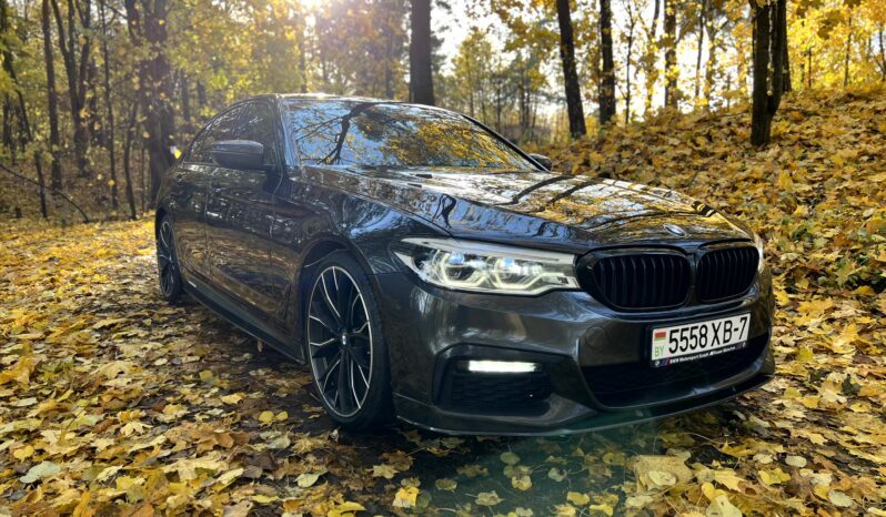 
								BMW 520 i full									