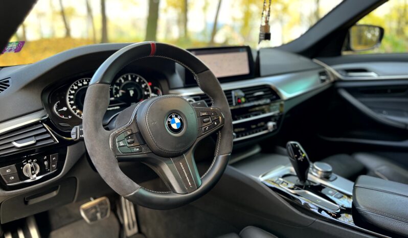 
								BMW 520 i full									