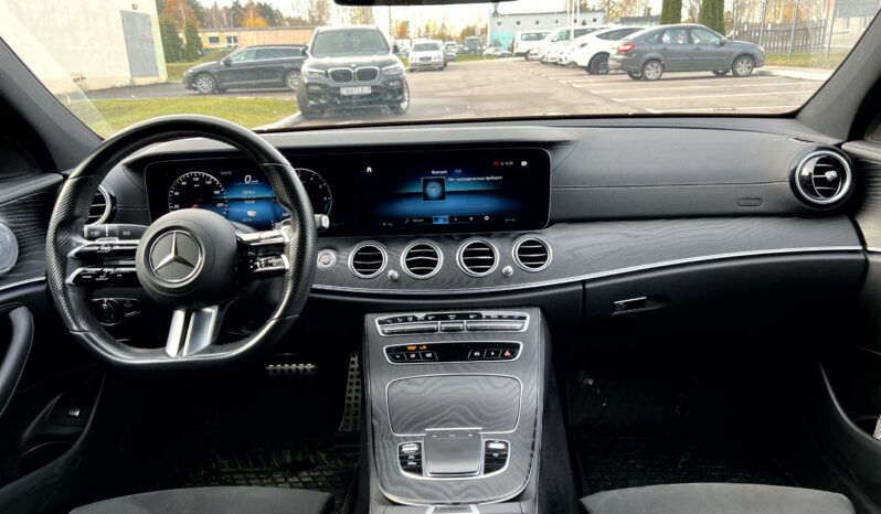 
								Mercedes e300 DE full									