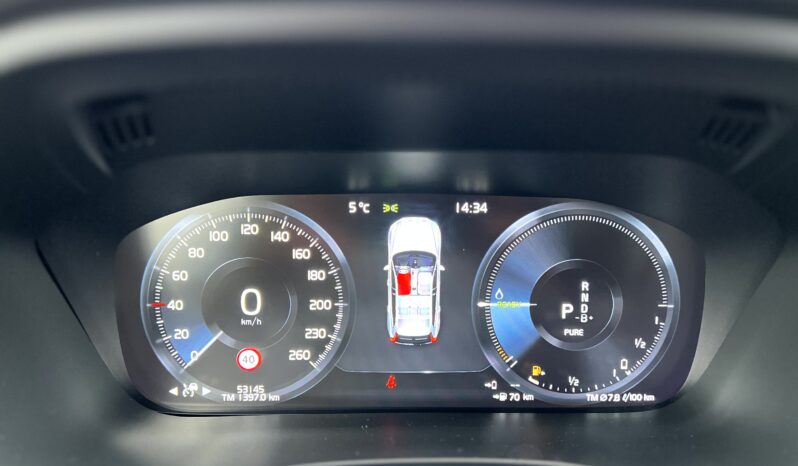 
								Volvo xc60 r-design full									