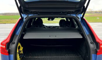 
										Volvo xc60 r-design full									