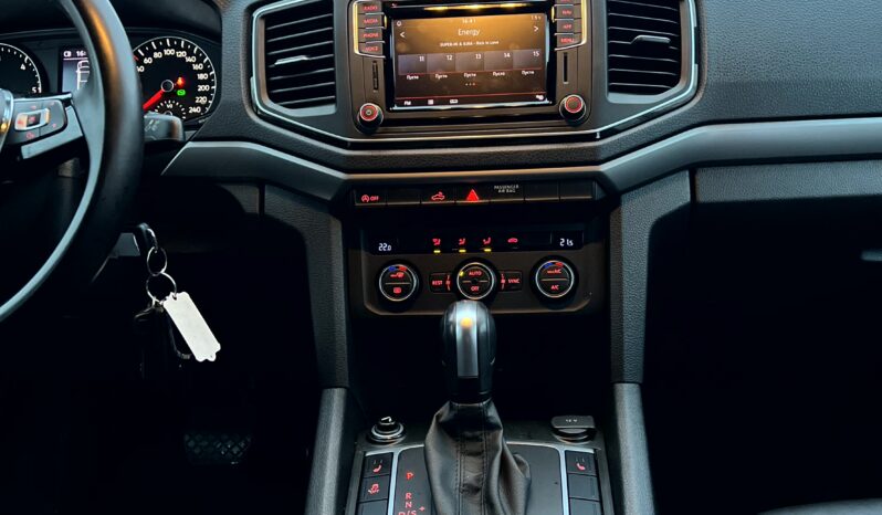 
								Volkswagen Amarok full									