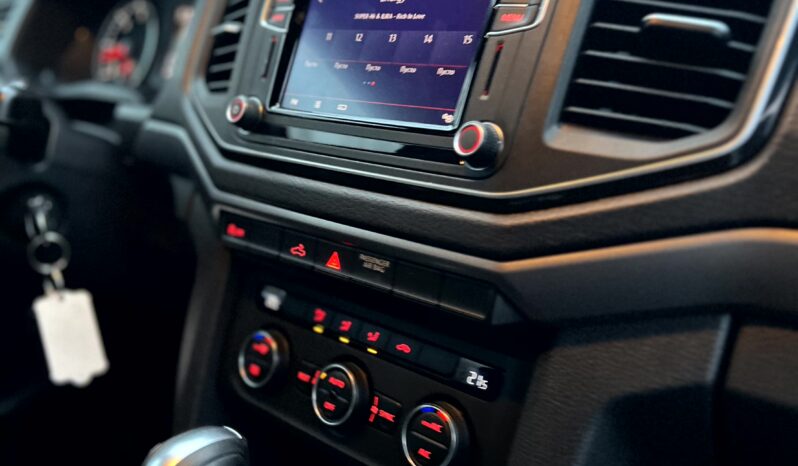 
								Volkswagen Amarok full									