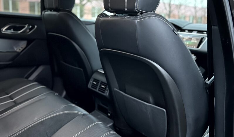 
								Landr Rover Range Roxer Velar full									