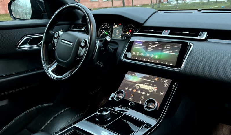 
								Landr Rover Range Roxer Velar full									