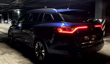 
										Renault Megane Bose full									