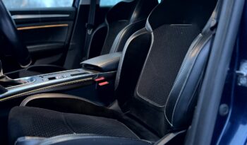 
										Renault Megane Bose full									