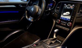 
										Renault Megane Bose full									