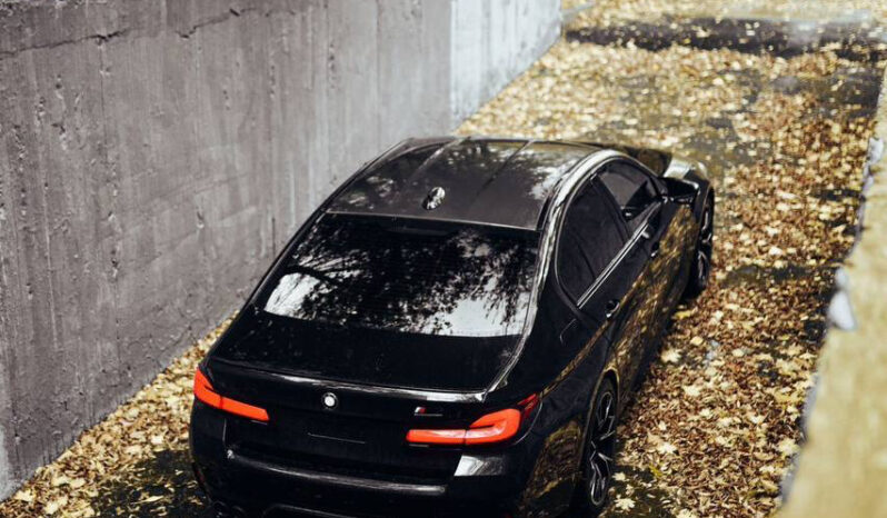 
								BMW M5 full									