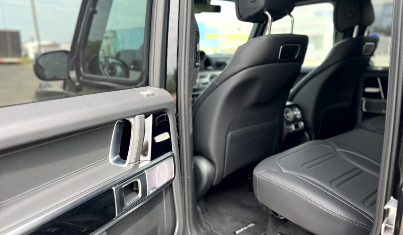 
								Mercedes-Benz G 400 D full									