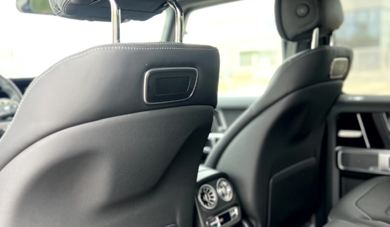 
								Mercedes-Benz G 400 D full									