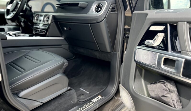 
								Mercedes-Benz G 400 D full									