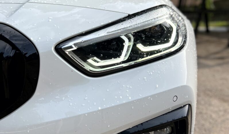 
								BMW 118 i full									