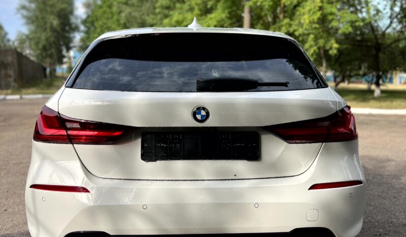 
								BMW 118 i full									