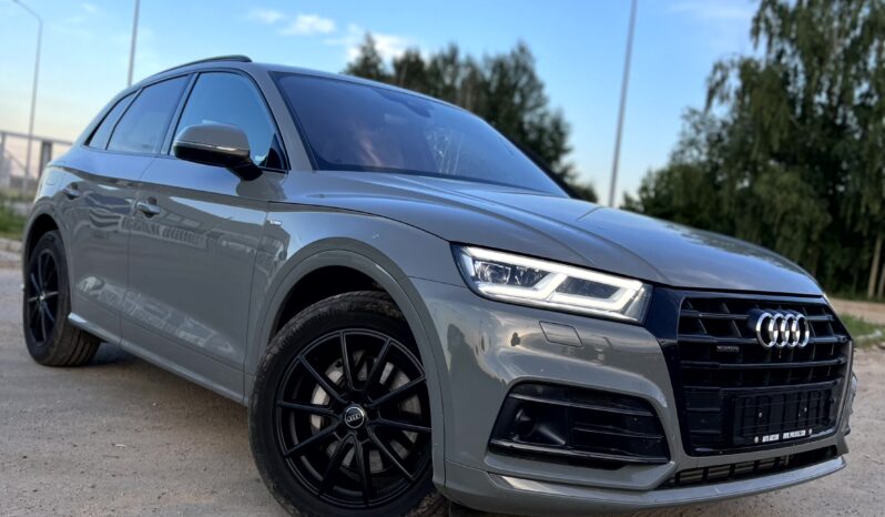 
								Audi Q5 full									