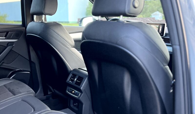 
								Audi Q5 full									