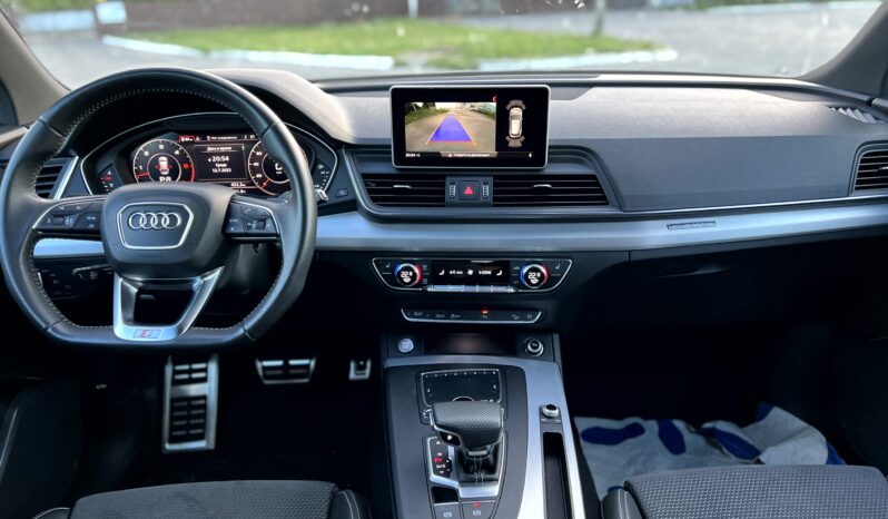 
								Audi Q5 full									
