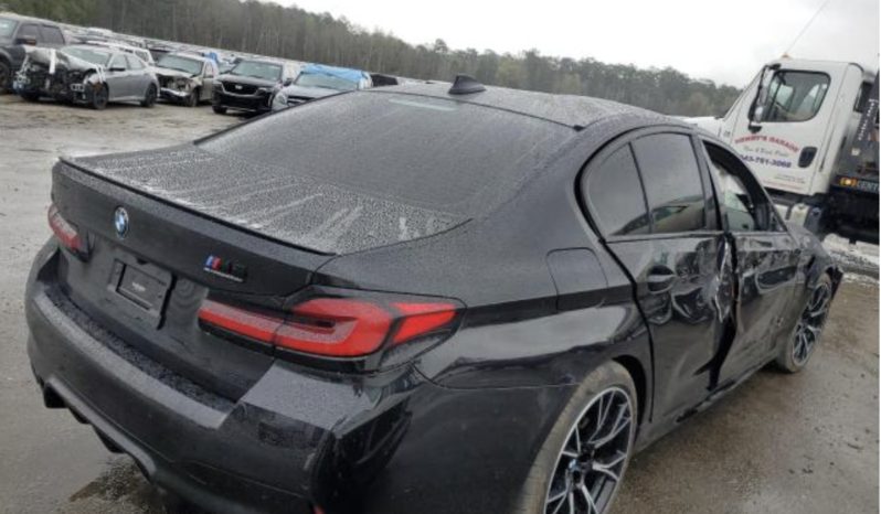 
								BMW M5 full									