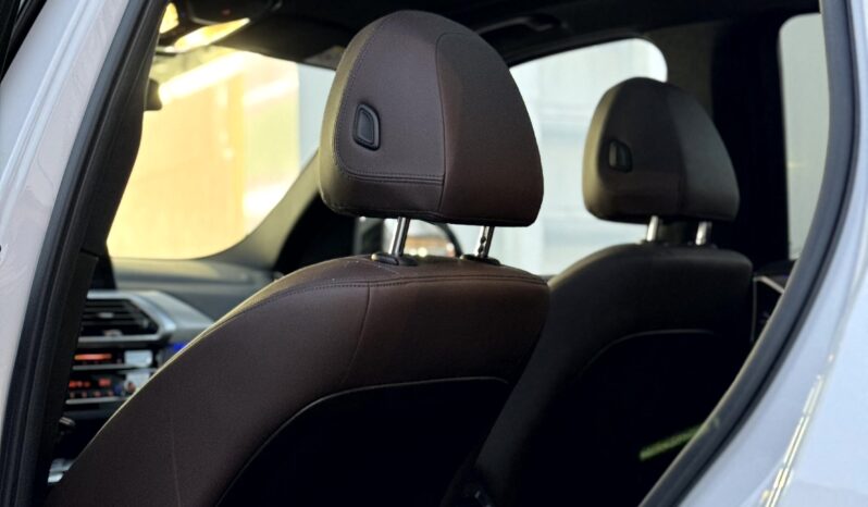 
								BMW X3 xDrive 20d full									