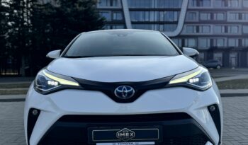 
										Toyota C-HR full									
