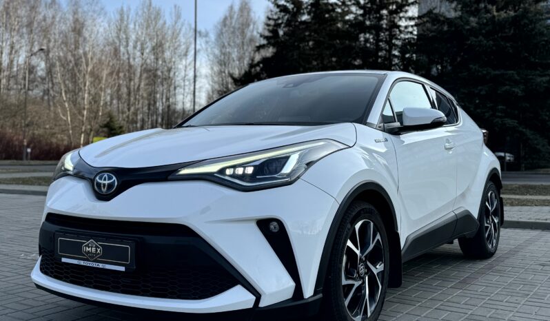 
								Toyota C-HR full									