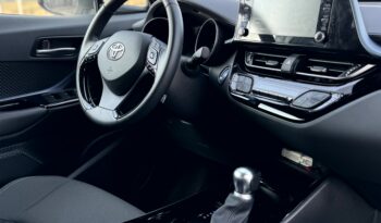 
										Toyota C-HR full									