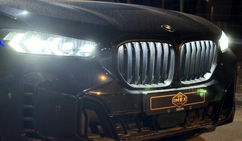 
								BMW X5 xDrive 30D full									