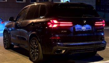 
										BMW X5 xDrive 30D full									