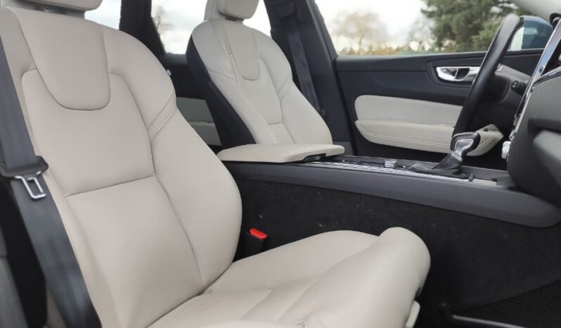 
								Volvo XC-60 Inscription full									