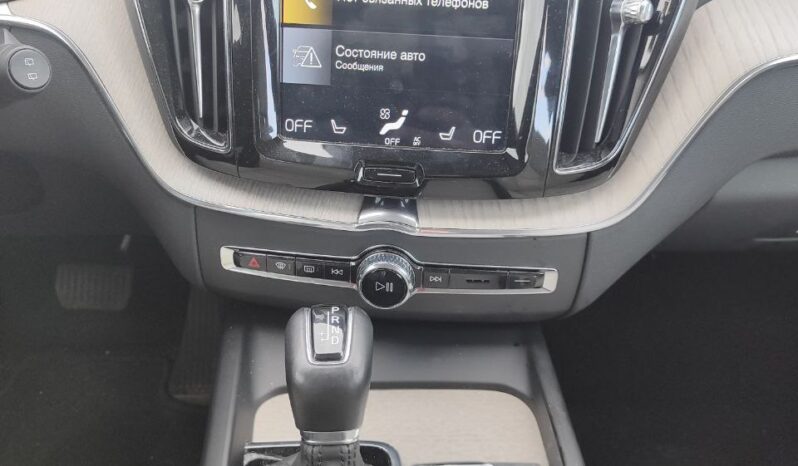 
								Volvo XC-60 Inscription full									