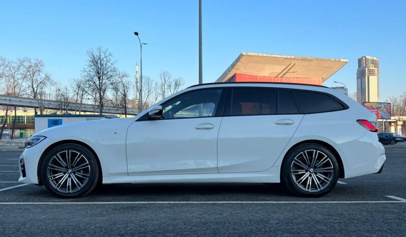 
								BMW 330 d full									