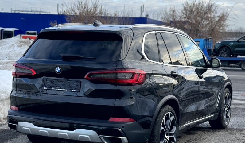 
								BMW X5 xDrive 30D full									