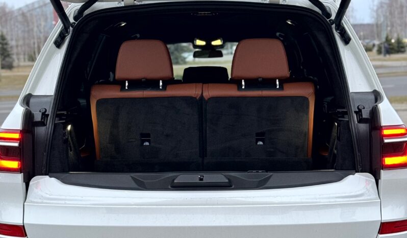 
								BMW X7 xDrive 40D full									