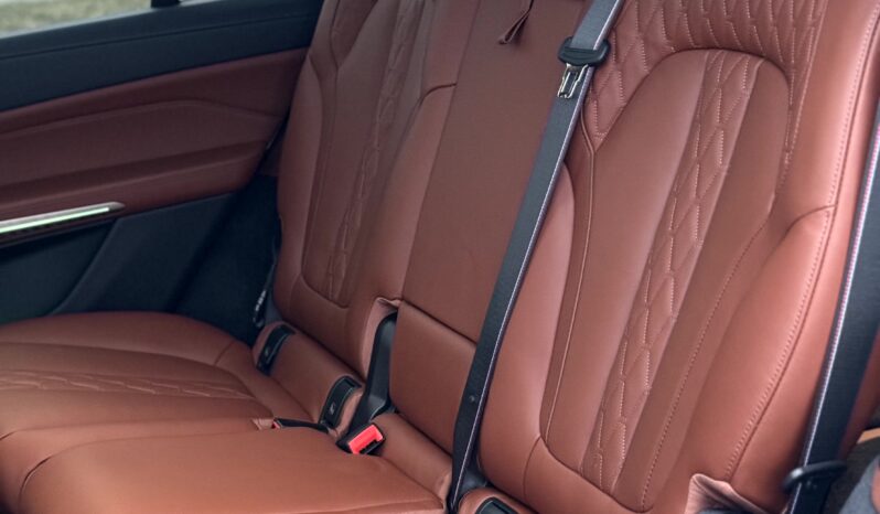 
								BMW X7 xDrive 40D full									