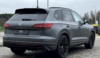 
										Volkaswagen Touareq R-Line V8 full									