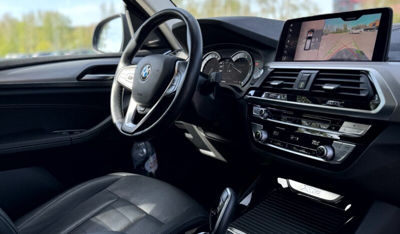 
								BMW X3 XDrive 20D full									