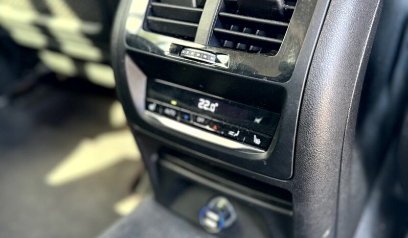 
								BMW X3 XDrive 20D full									