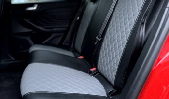 
										Ford Focus full									