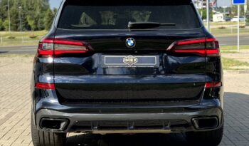 
										BMW X5 xDrive 30D full									