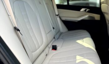 
										BMW X5 xDrive 30D full									