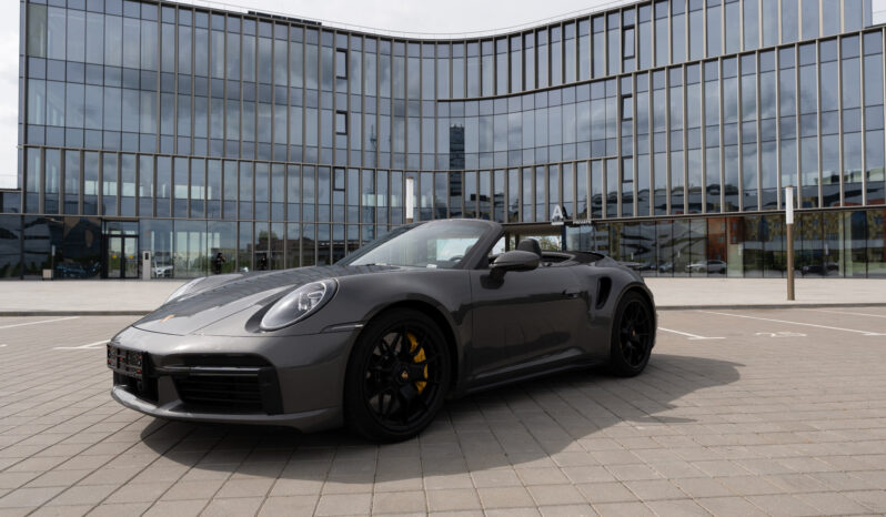
								Porsche 911 Turbo S full									