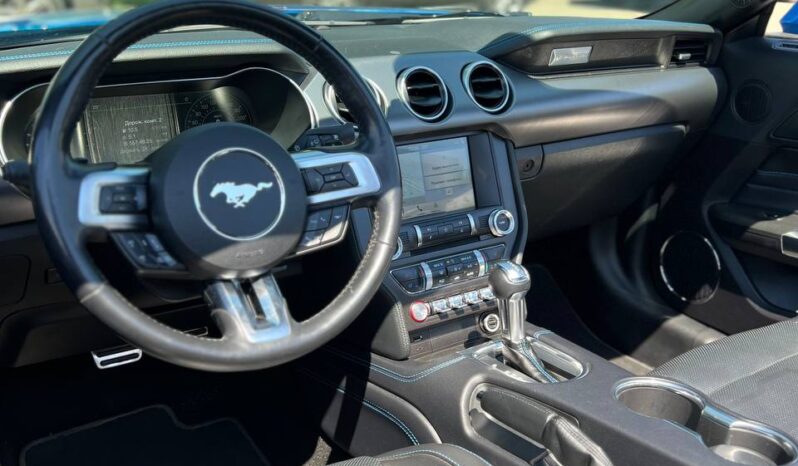 
								Ford Mustang full									