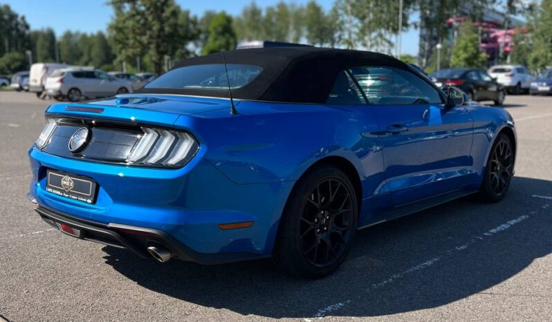 
								Ford Mustang full									