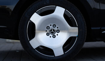 
										Mercedes-Benz  V300d full									